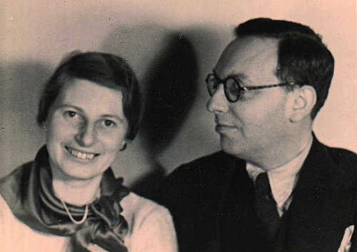 Ellen Maria Dr C Hess 500