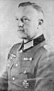 30 Oberleutnant Mülle 176