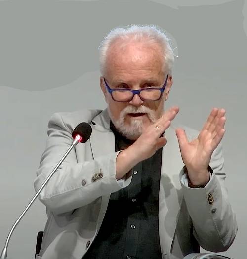 Professor Gerhard Paul Porträt privat951289 500